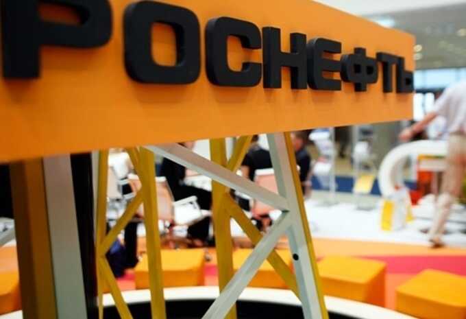 Індія та Росія уклали найбільшу в історії угоду про постачання нафти, - Reuters