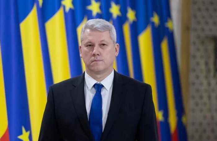 У Румунії призначили тимчасового прем’єра після відставки Чолаку