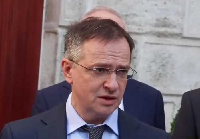 У мережу "злили" цинічні погрози голови російської делегації Мединського на переговорах