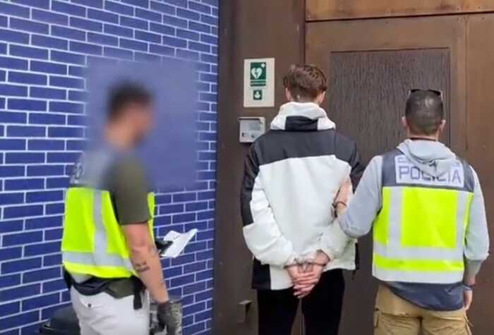 В Іспанії викрито чоловіка, що потай знімав жінок для своїх пікап-тренінгів