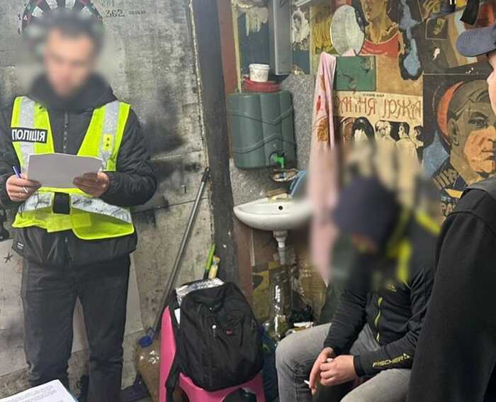 На Хмельниччині викрили потужне наркоугруповання з власною лабораторією та "закладками"