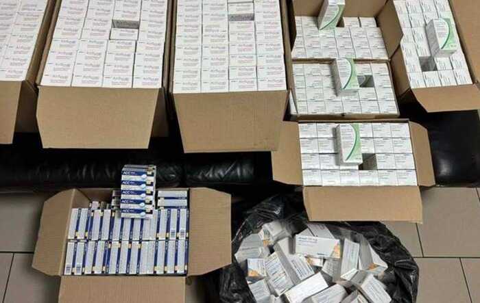 Львівські митники викрили контрабанду ліків на суму понад мільйон гривень на кордоні з Польщею