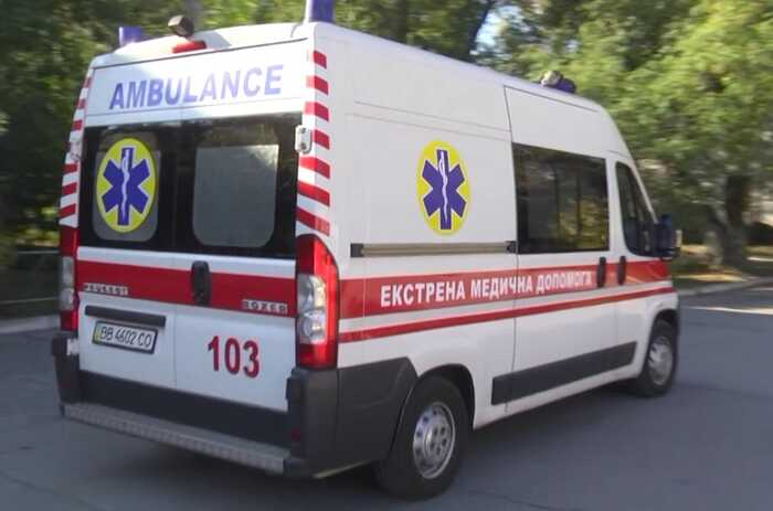 Удар по селу на Чернігівщині: двоє загиблих, десятеро поранених