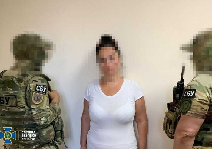 СБУ затримала жінку, яка намагалась підірвати ТЦК в Одесі на замовлення РФ