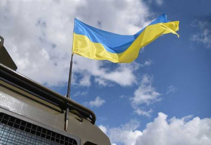 Захисники встановили перший прапор України на Кінбурнській косі