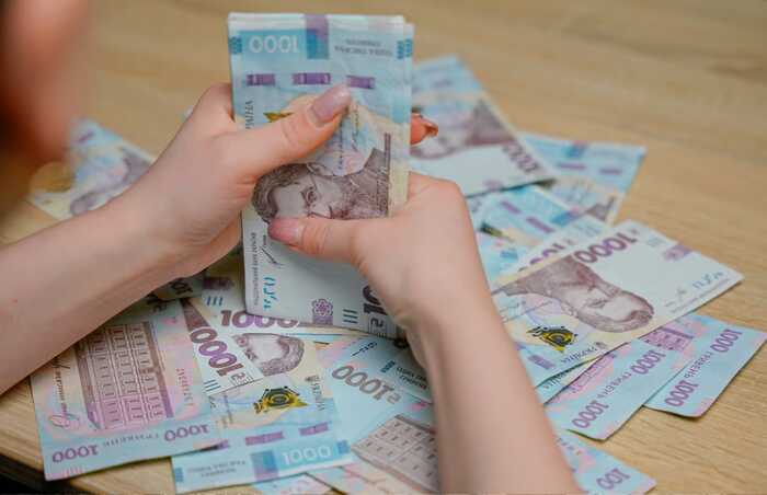 Прокурори масово відновлюють собі спецпенсії з захмарними виплатами