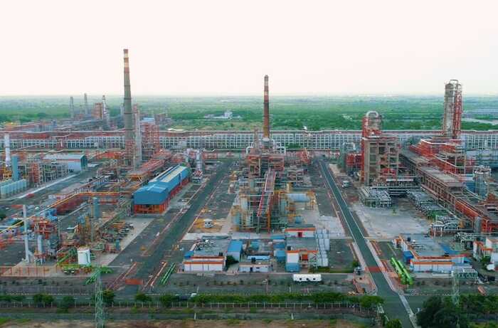 Reuters: Індійський НПЗ скорочує обсяги переробки нафти після санкцій Євросоюзу