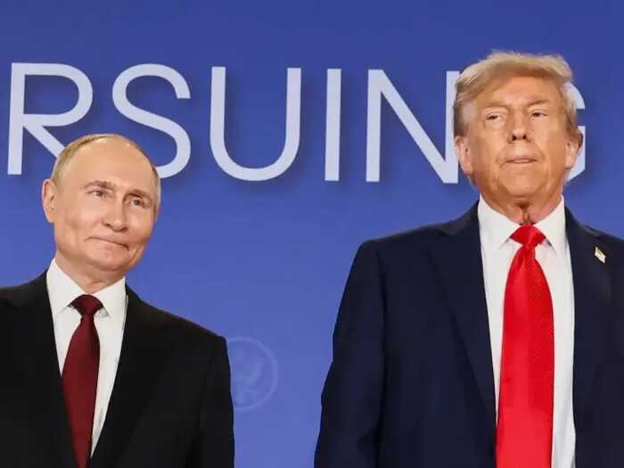 Трамп після переговорів на Алясці був "виснажений і роздратований Путіним" - ЗМІ