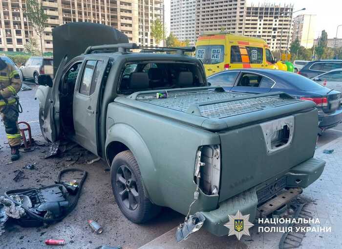 У столиці стався вибух військового автомобіля: водій не постраждав