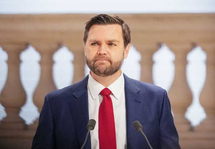 Венс: Україна хоче гарантій безпеки, а РФ - території