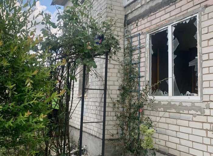 Унаслідок падіння російського дрона виникла пожежа на підприємстві у Чернігові